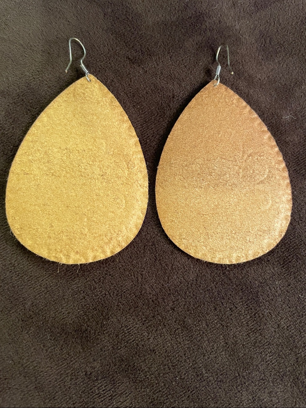Leather Painted Turquoise
Blossom Earrings - Picture 3 of 5